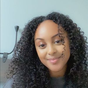 Meet your Posher, Geleela